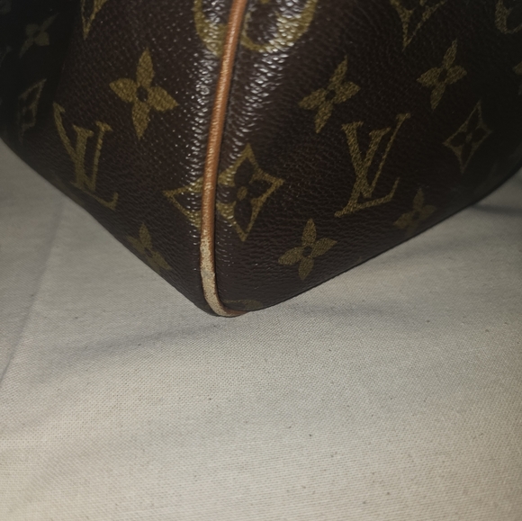 Louis Vuitton French Company Bag - Picture 5 of 16